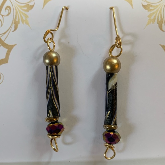 Hand Crafted Gold and Black Earrings‎ with Cylindrical Beads - Picture 1 of 1